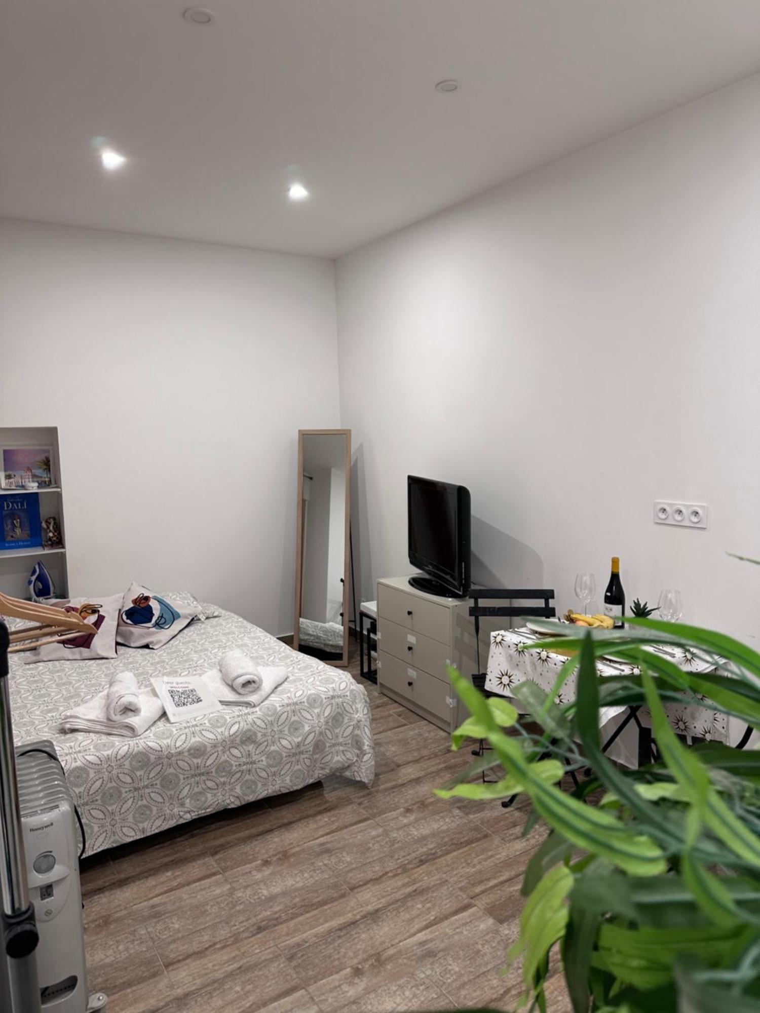 Cosy Studio Vieux Nice A 2 Pas De La Mer Exterior photo